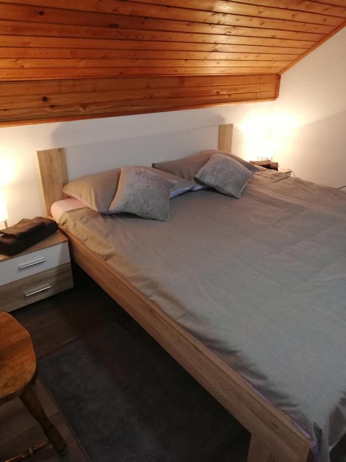 אוגולין Holiday Home Tin מראה חיצוני תמונה