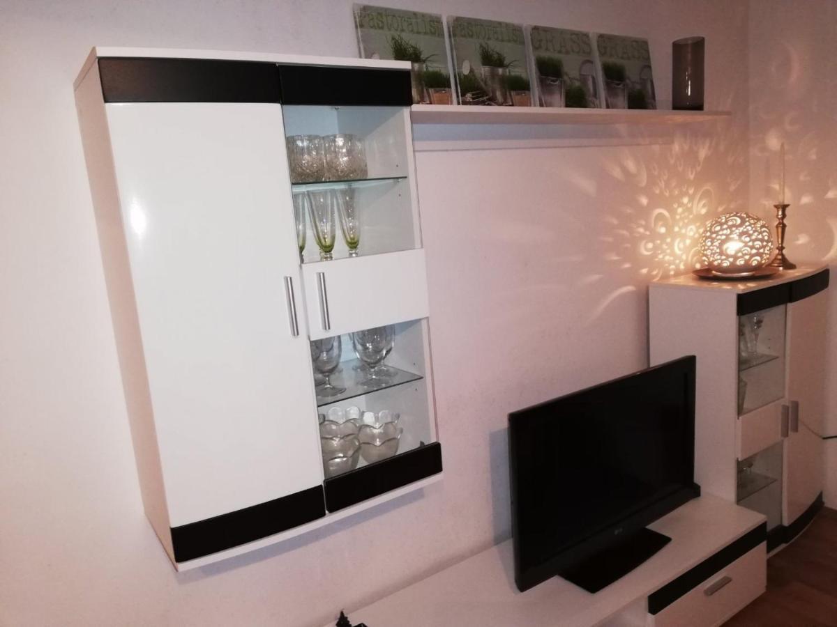 אוגולין Holiday Home Tin מראה חיצוני תמונה