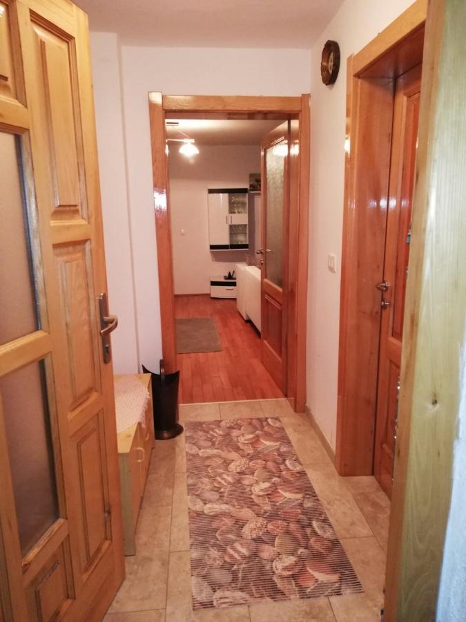 אוגולין Holiday Home Tin מראה חיצוני תמונה