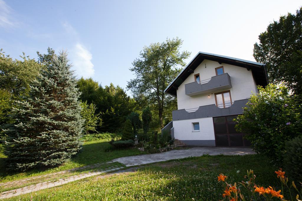 אוגולין Holiday Home Tin מראה חיצוני תמונה